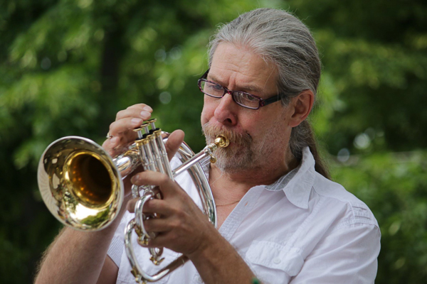 11 Stadtteilfrühstück mit Musik